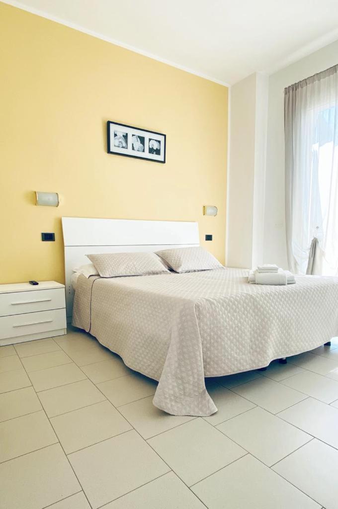 Residence Altea Riccione Esterno foto