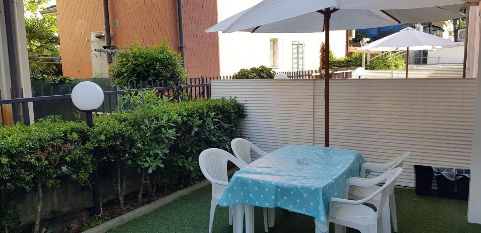Residence Altea Riccione Esterno foto